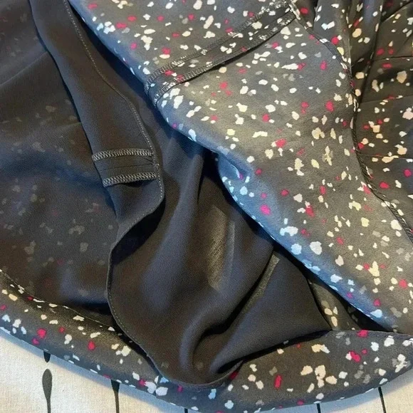 BCBG Generation Dress. Charcoal gray  with pink and cream speckles. Size 6 - Picture 12 of 14